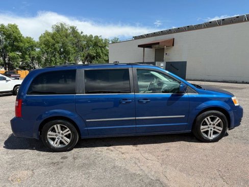 Used 2010 Dodge Grand Caravan SXT image 8