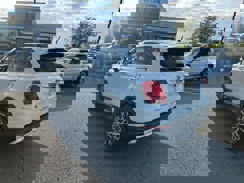 Used 2018 FIAT 500X Lounge w/ Lounge Premium Package (FWD) image 3