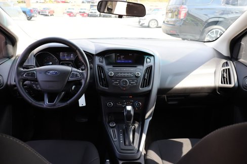 Used 2016 Ford Focus SE w/ SE Sport Package image 36