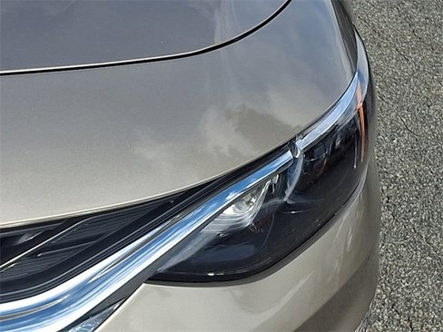 Used 2022 Chevrolet Malibu LT image 9
