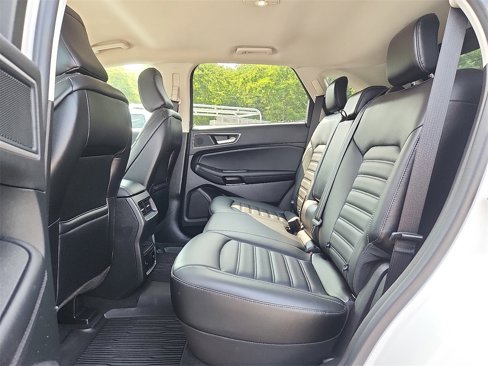 Used 2023 Ford Edge SEL w/ Convenience Package image 10