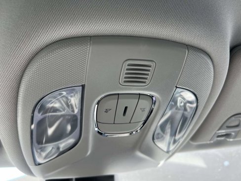 Certified 2022 Jeep Compass Limited image 31
