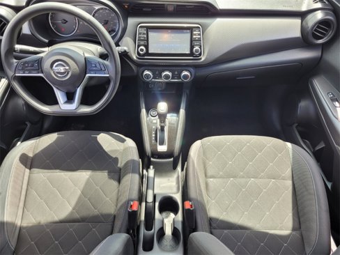 Used 2018 Nissan Kicks S image 14