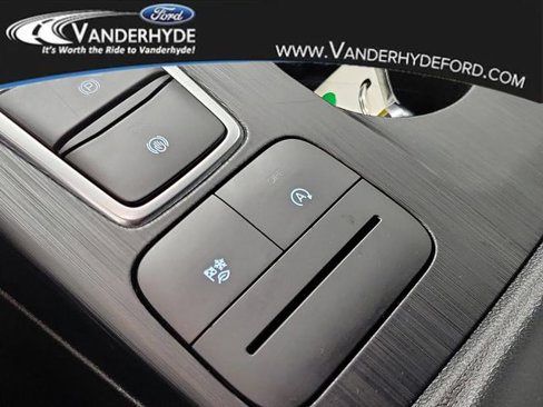 Used 2023 Ford Escape Active image 33