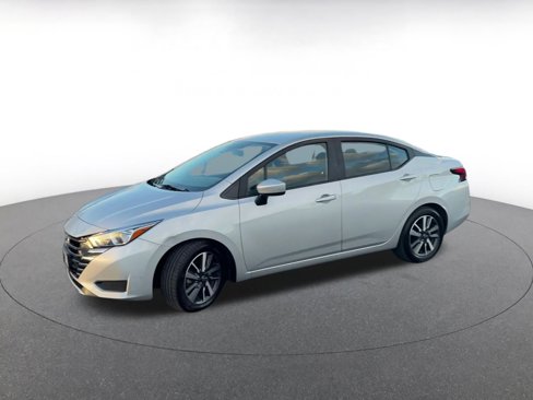 Used 2023 Nissan Versa SV image 8