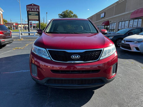 Used 2015 Kia Sorento LX image 2