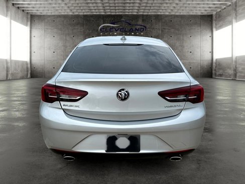 Used 2018 Buick Regal Preferred image 4