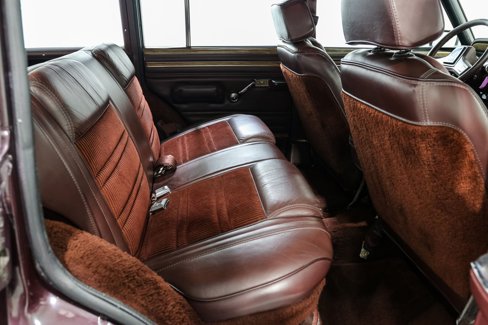 Used 1989 Jeep Grand Wagoneer image 19