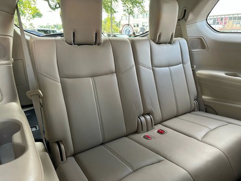 Used 2016 Nissan Pathfinder Platinum image 15