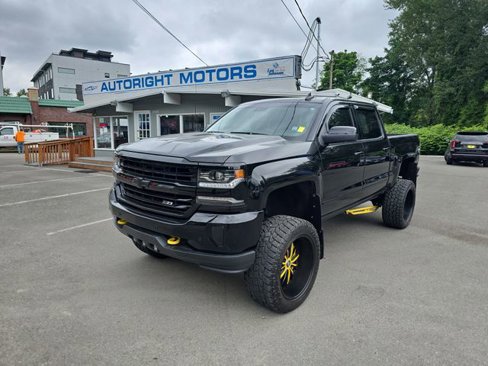 Used 2017 Chevrolet Silverado 1500 LTZ image 2