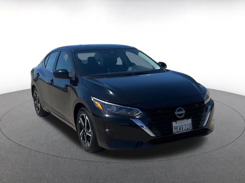 Used 2024 Nissan Sentra SV image 3