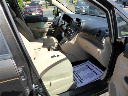 Used 2009 Kia Rondo LX image 18