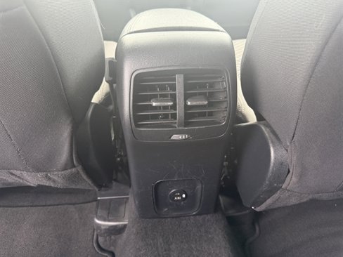 Used 2020 Ford Escape SE image 22