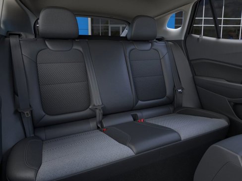 New 2025 Chevrolet Trax LT image 17