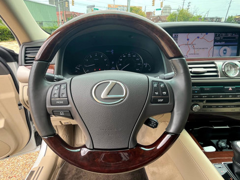 Used 2014 Lexus LS 460 image 22