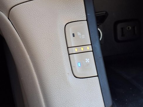 Used 2017 GMC Acadia Denali w/ Technology Package image 26