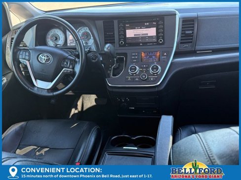 Used 2019 Toyota Sienna SE image 17