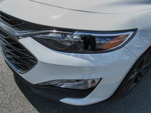 New 2025 Chevrolet Malibu LT w/ Redline Edition image 8