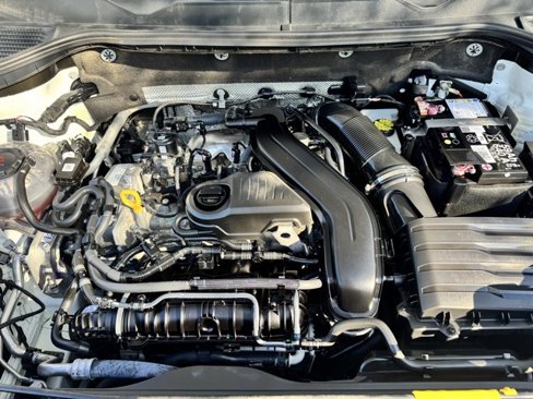 Certified 2024 Volkswagen Taos S image 30
