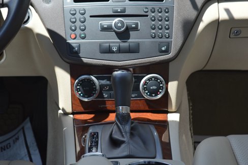 Used 2011 Mercedes-Benz C 300 4MATIC Sedan image 34