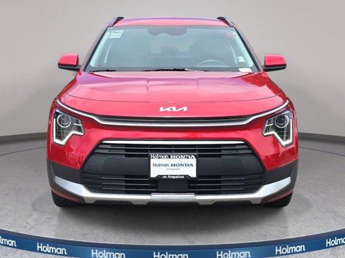 Used 2023 Kia Niro EX image 3
