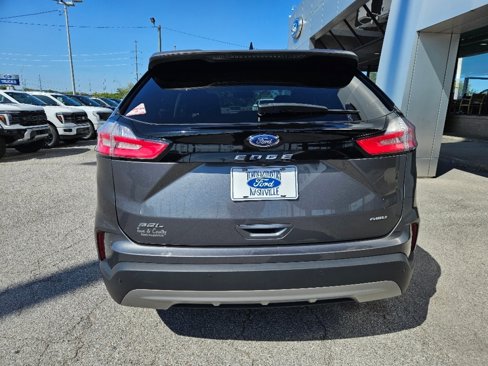 Used 2023 Ford Edge SEL image 5