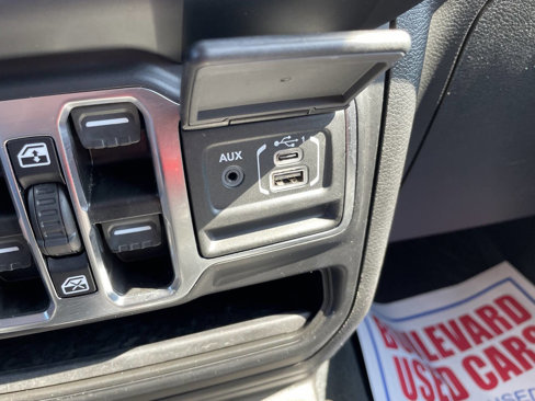 Used 2022 Jeep Wrangler Unlimited Sport image 24
