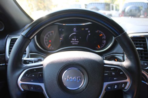 Used 2018 Jeep Grand Cherokee Overland image 29