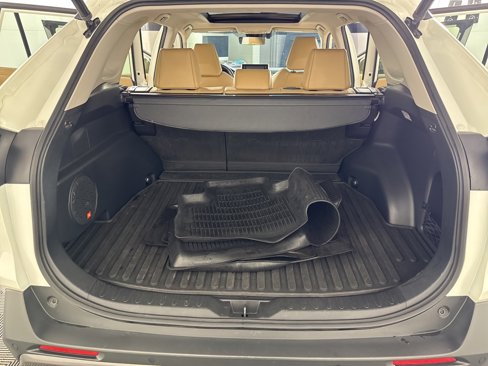 Used 2021 Toyota RAV4 Limited image 26