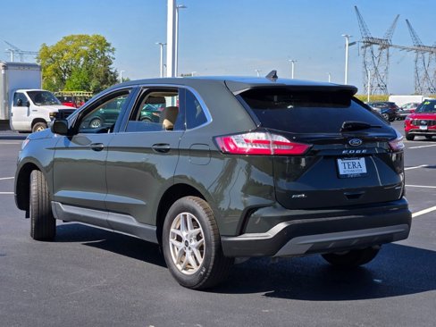 Used 2024 Ford Edge SEL w/ Convenience Package image 17