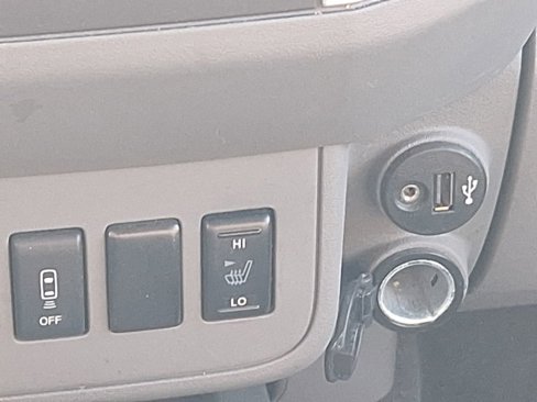 Used 2020 Nissan Frontier SV image 30