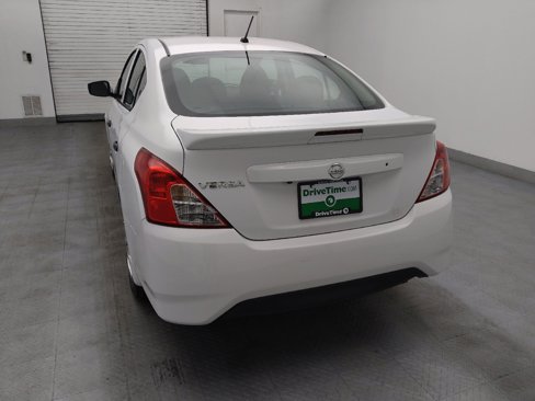 Used 2019 Nissan Versa S Plus image 6