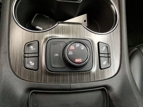 Used 2023 GMC Acadia SLT image 17