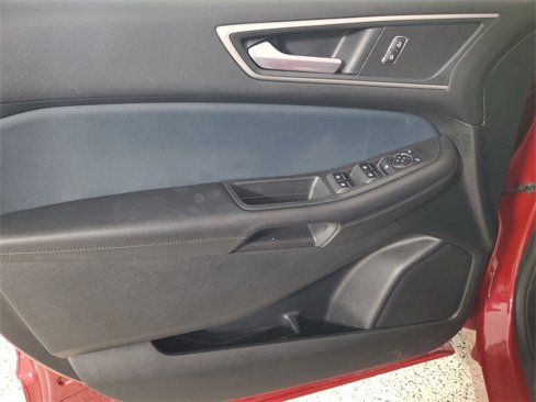 Used 2023 Ford Edge SEL w/ Sport Appearance Package image 18