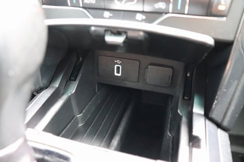Used 2018 Ford Explorer XLT w/ Equipment Group 202A image 34
