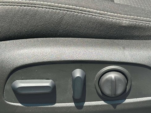 Certified 2022 GMC Terrain SLE w/ Driver Convenience Package image 33