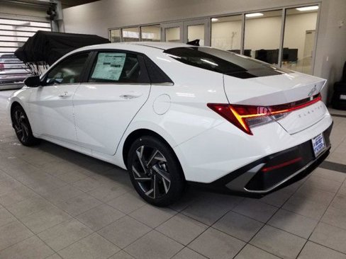 New 2025 Hyundai Elantra SEL w/ Cargo Package image 21