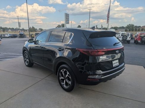 Used 2020 Kia Sportage LX image 4