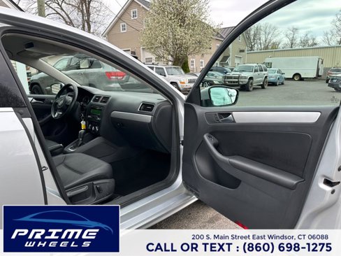 Used 2013 Volkswagen Jetta SE image 13