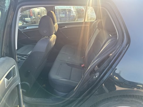 Used 2016 Volkswagen Golf S image 7