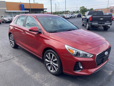 Used 2020 Hyundai Elantra GT image 1