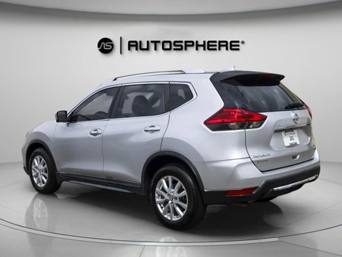 Used 2017 Nissan Rogue SV w/ SV Premium Package image 6