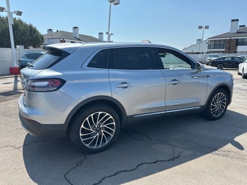 Used 2020 Lincoln Nautilus Reserve image 16