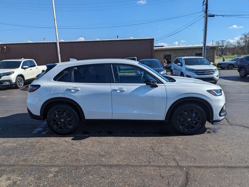 New 2025 Honda HR-V Sport image 2