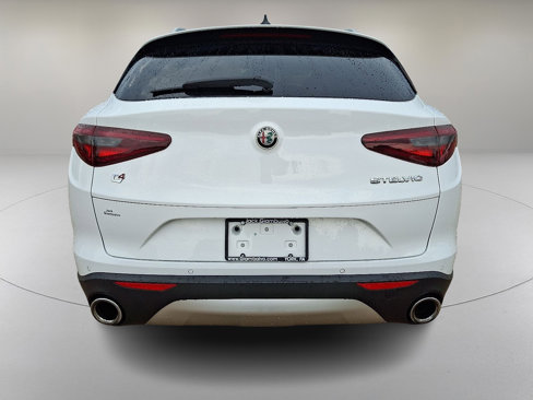 Used 2018 Alfa Romeo Stelvio Ti image 9