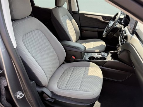 Used 2022 Ford Escape SE image 14
