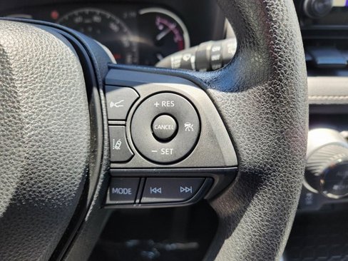 Used 2023 Toyota RAV4 XLE image 33
