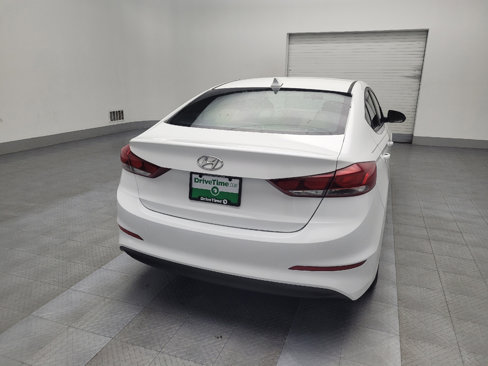 Used 2017 Hyundai Elantra SE image 7