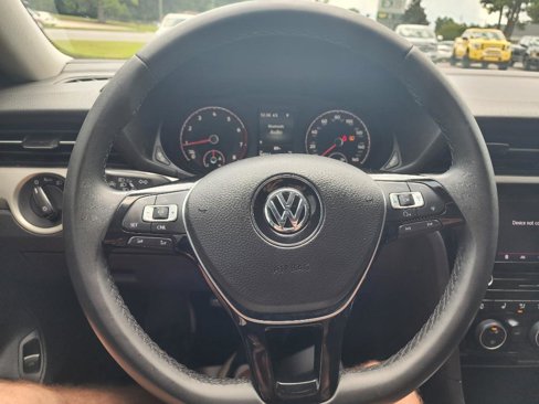 Used 2022 Volkswagen Passat 2.0T SE image 20