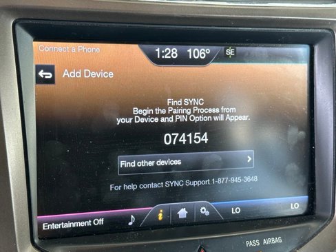 Used 2013 Lincoln MKX AWD image 26